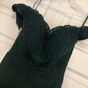 XS HUNTER GREEN LONG FORMAL PROM DRESS